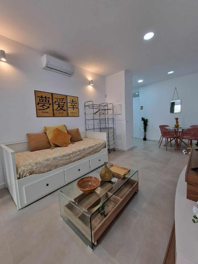 Moderno Apartamento 3 En Calle Marmoles Málaga Eksteriør billede